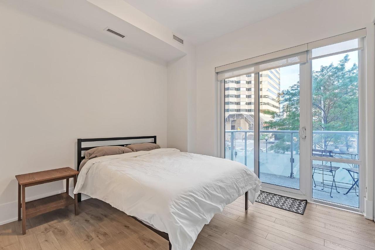 2Br 2Bth Apt-Rogers Center-Cn Tower-Free Parking Διαμέρισμα Τορόντο Εξωτερικό φωτογραφία