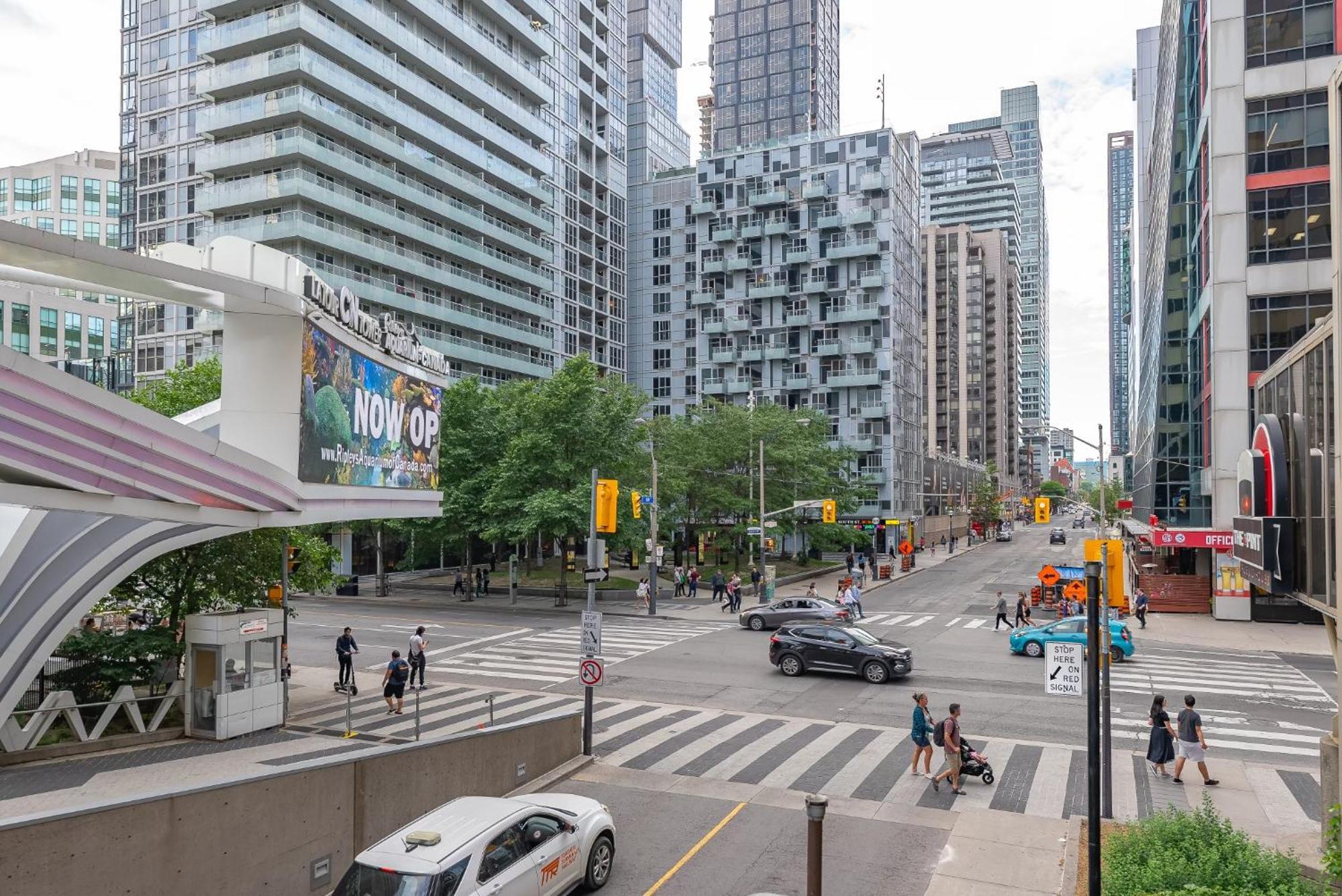 2Br 2Bth Apt-Rogers Center-Cn Tower-Free Parking Διαμέρισμα Τορόντο Εξωτερικό φωτογραφία